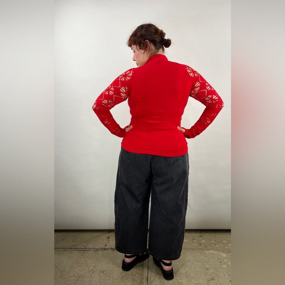 V. LOOK BOOK - Picture 12 of 15